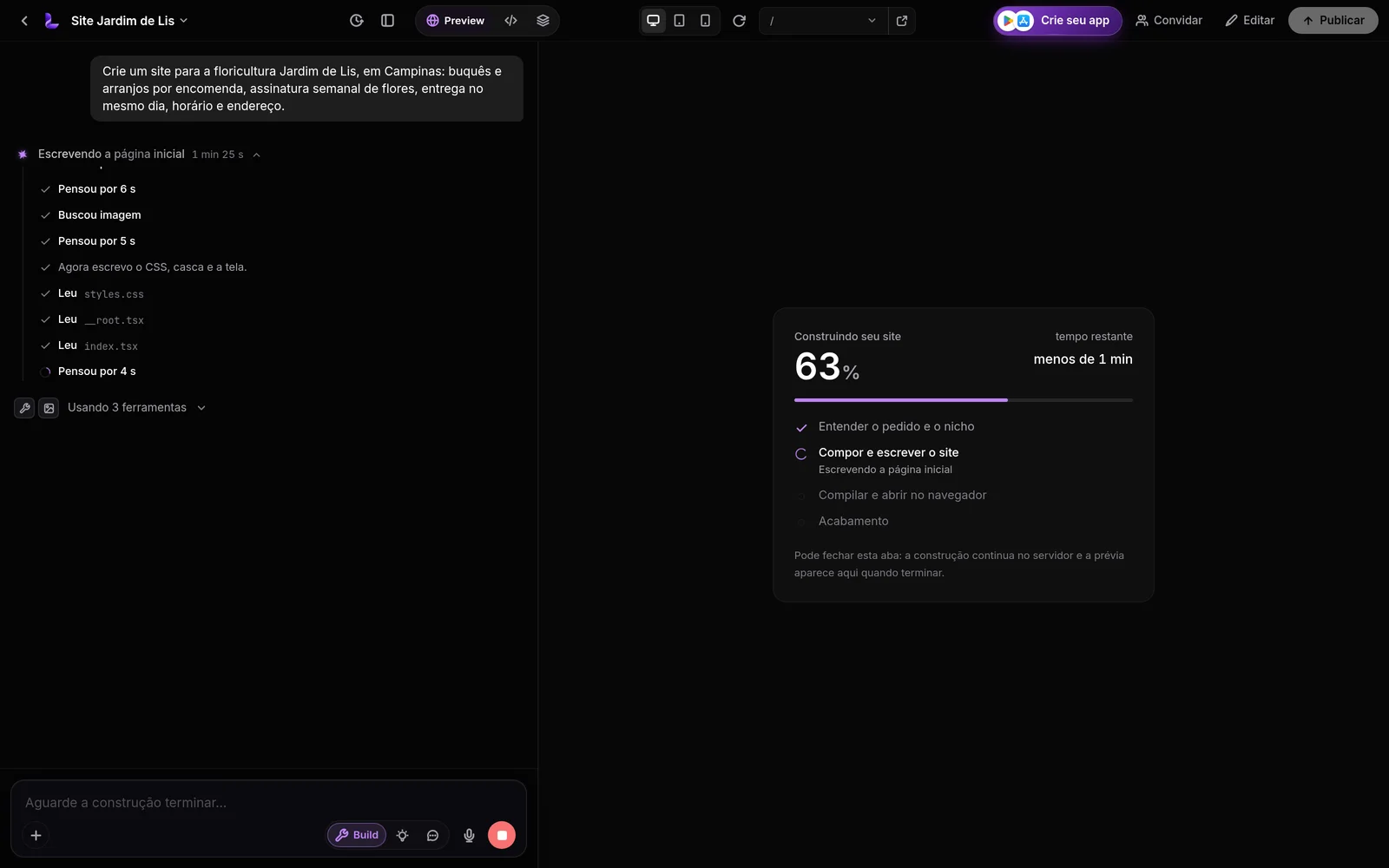 O editor construindo um site: o chat entendendo o pedido e o cartão de progresso em 63 %